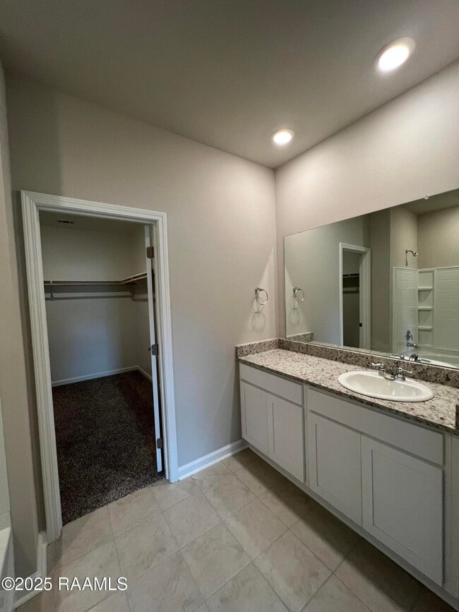 Building Photo - 129 Abbeywood Ct