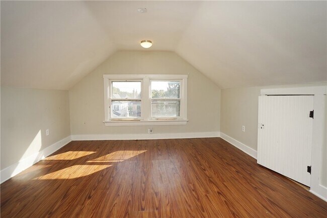 Building Photo - 2434 Kenilworth Ave