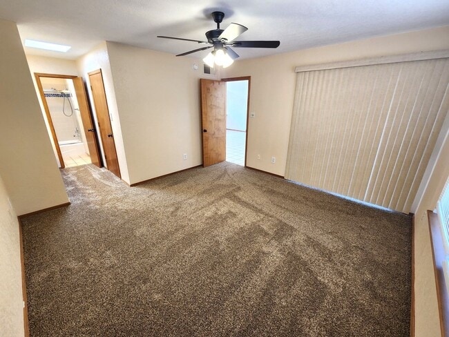 Building Photo - 2050 Pinecone Way