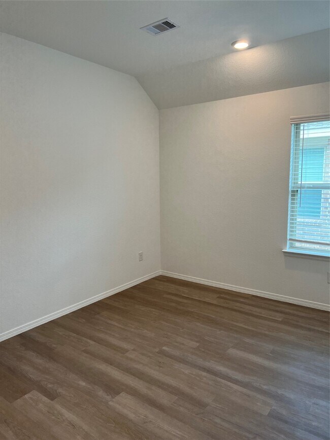 Building Photo - 3711 McCrary Falls Wy