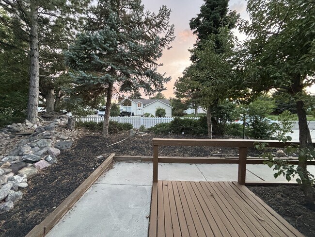 Building Photo - 11299 Woodhill Dr
