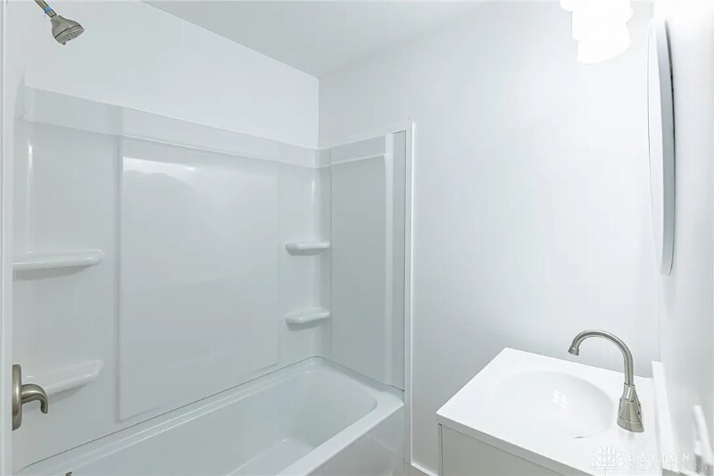 Building Photo - 19 Ridge Ave