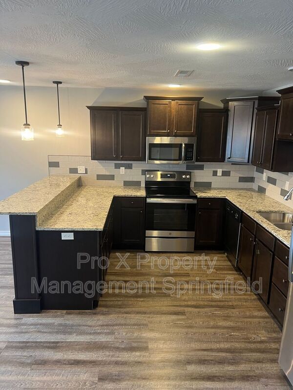 Building Photo - 1306 S Lexington Ave