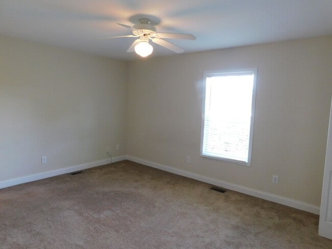 Building Photo - Nice Townhome in Havelock