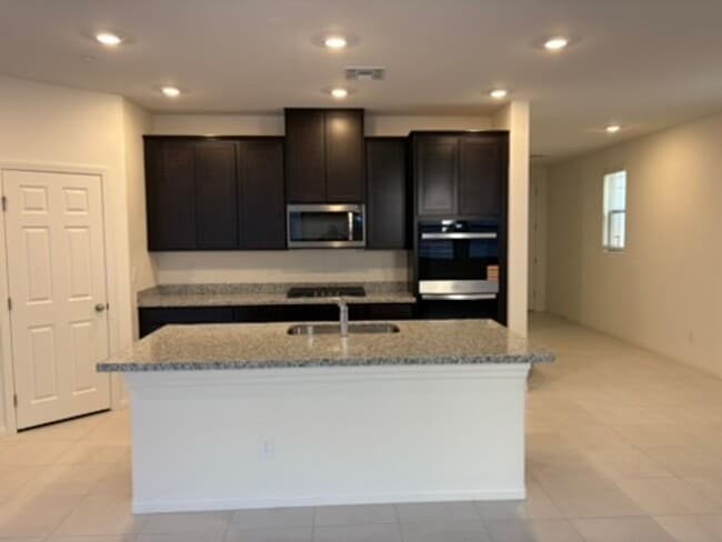 Building Photo - Welcome to this beautiful brand new home in Summerlin!