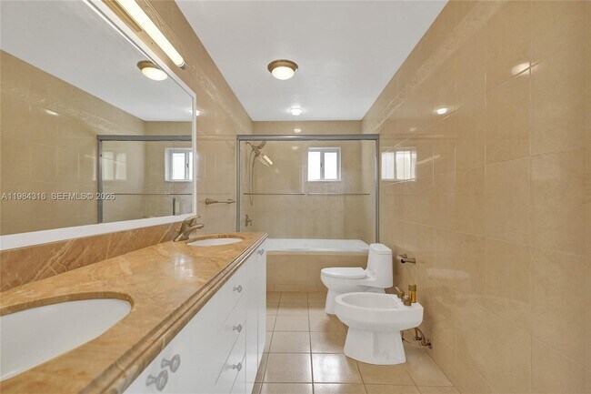 Building Photo - 10065 Bay Harbor Terrace