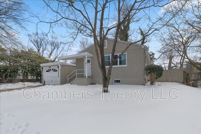 Building Photo - 12204 Bond St