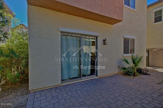 Building Photo - 4725 E Olney Ave