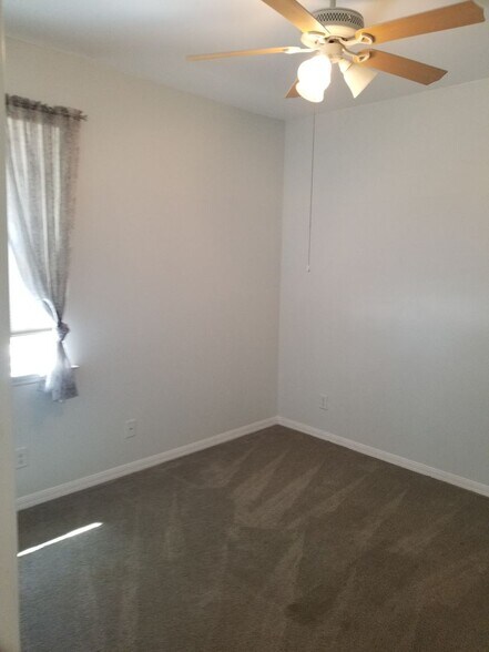 Building Photo - Celebration Cape - Gated Community - 3/2+Den/2 car garage