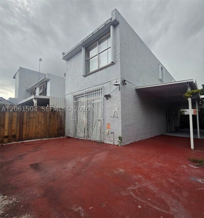 Building Photo - 4241 W 10th Ln