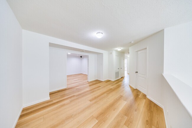 Building Photo - 21415 Sagrantino Ct