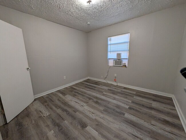 Building Photo - 255 Pollard St