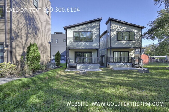 Building Photo - 402 E Trinity Ln