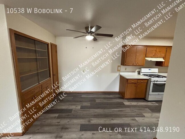 Building Photo - 10538 W Bobolink-7
