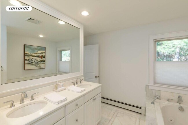 Building Photo - 76 W Gate Rd