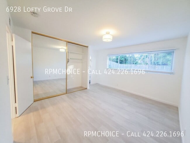 Building Photo - 6928 Lofty Grove Dr