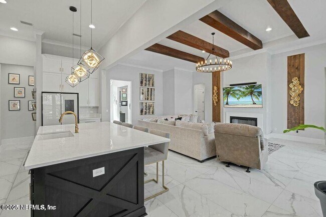 Building Photo - 367 Yorkshire Dr