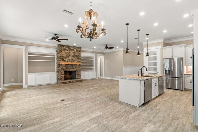 Building Photo - 3816 Mariner Dr