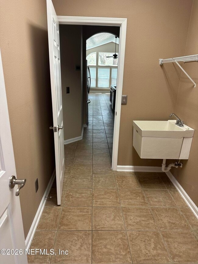 Building Photo - 3817 Paddington Pl