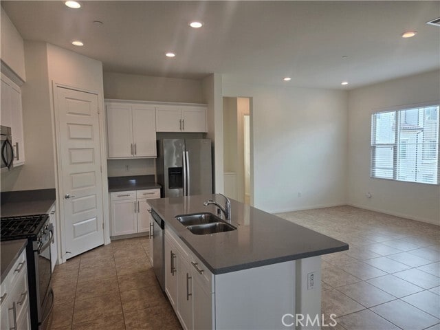 Building Photo - 73 Plateau