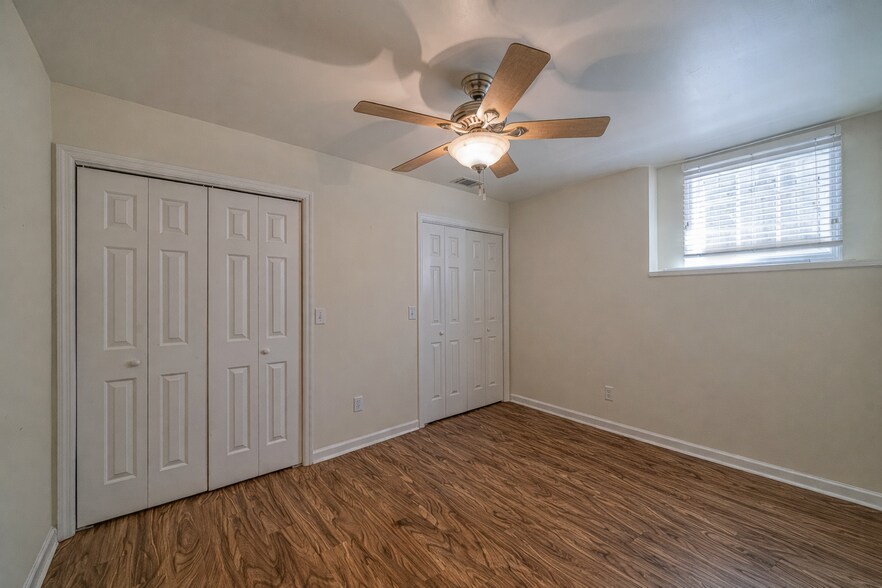 Building Photo - 125 Short St SE