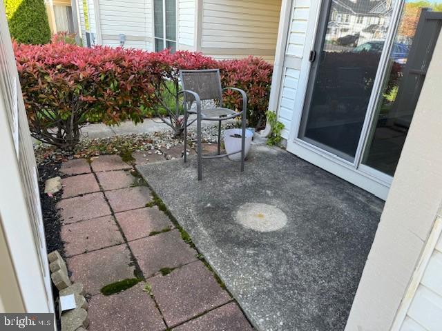 Building Photo - 503 Steeplechase Ct