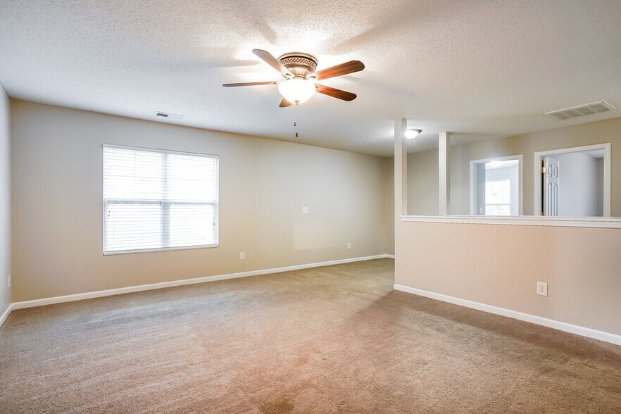 Building Photo - 205 Brookhaven Dr