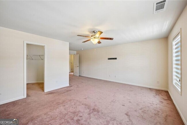Building Photo - 256 Centerview Wy