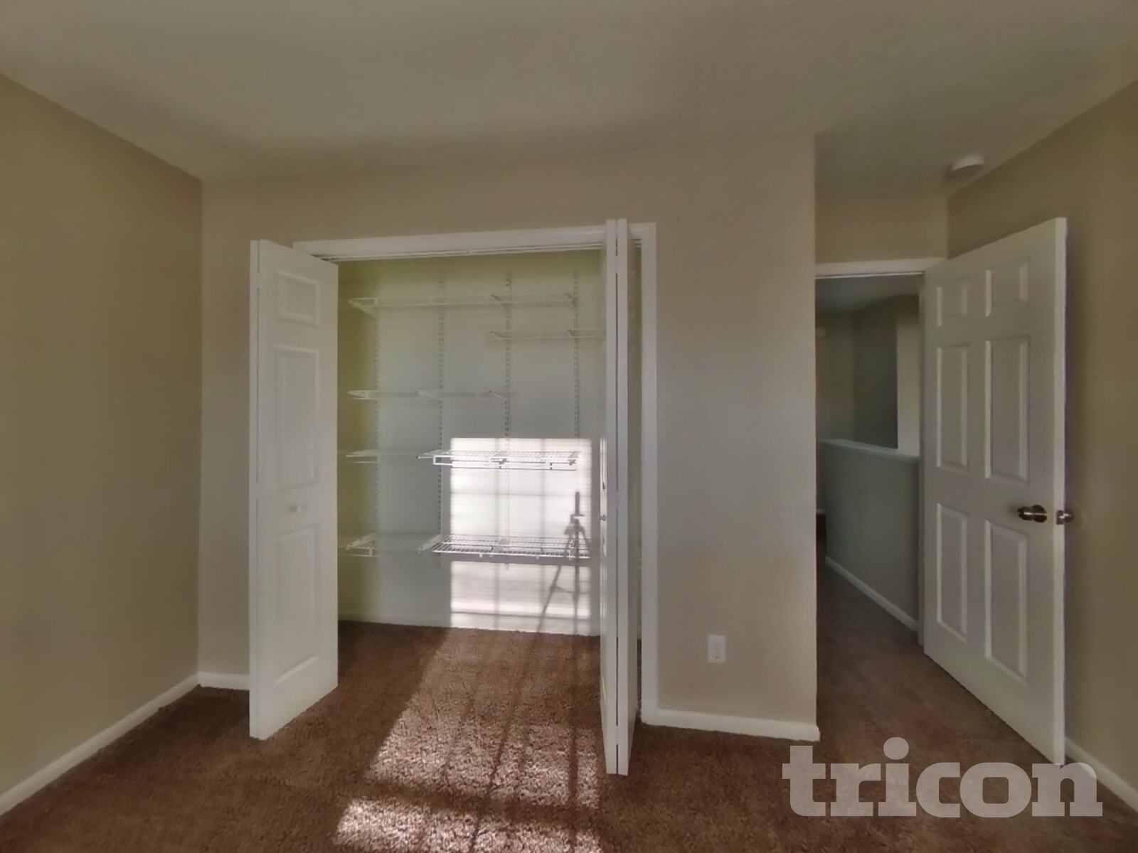 Building Photo - 1411 Blue Brook Way