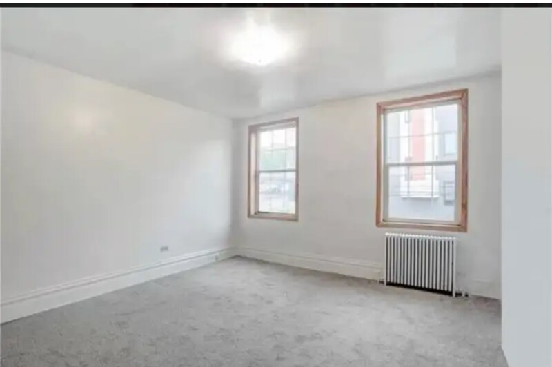 Building Photo - 4637 Plummer St