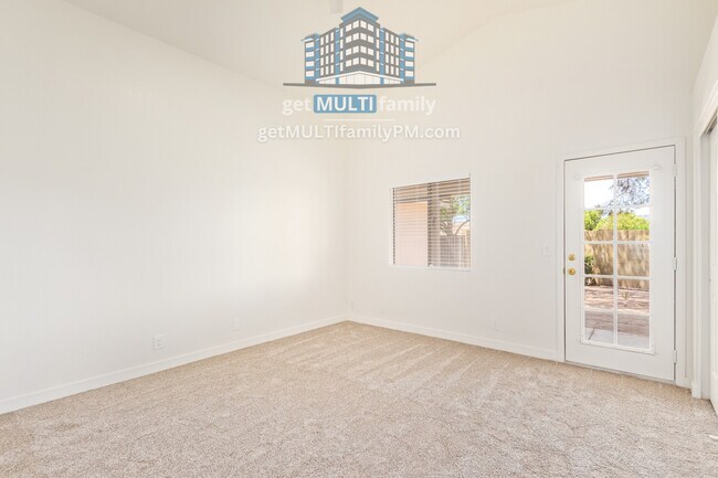Building Photo - 234 N Heritage Dr