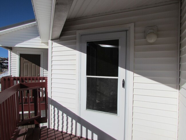 Building Photo - Burro Ranch 1-Bedroom Condo!