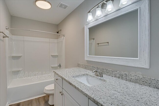 Building Photo - 1531 Abby Way
