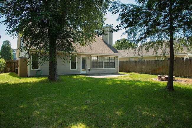 Building Photo - 1066 Windmill Dr