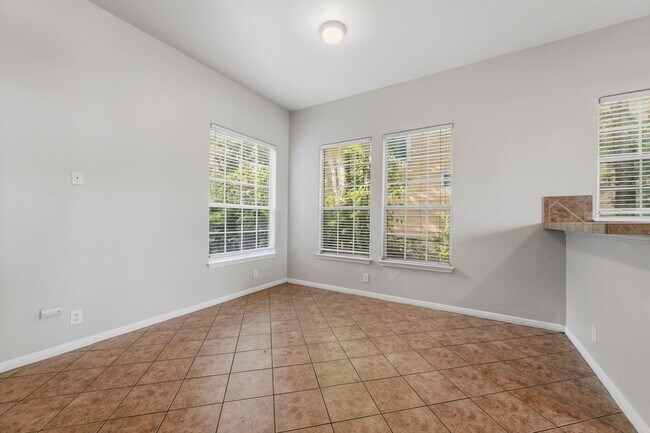 Building Photo - 5102 Caswell Ave