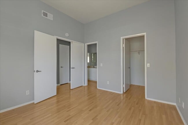 Building Photo - 4212 Vista Panorama Way