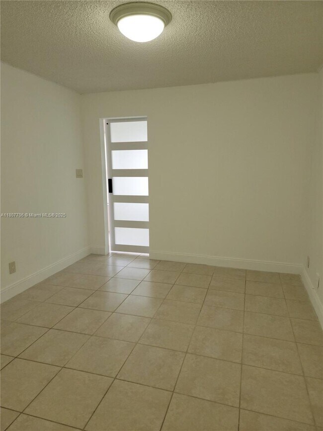 Building Photo - 2900 S University Dr
