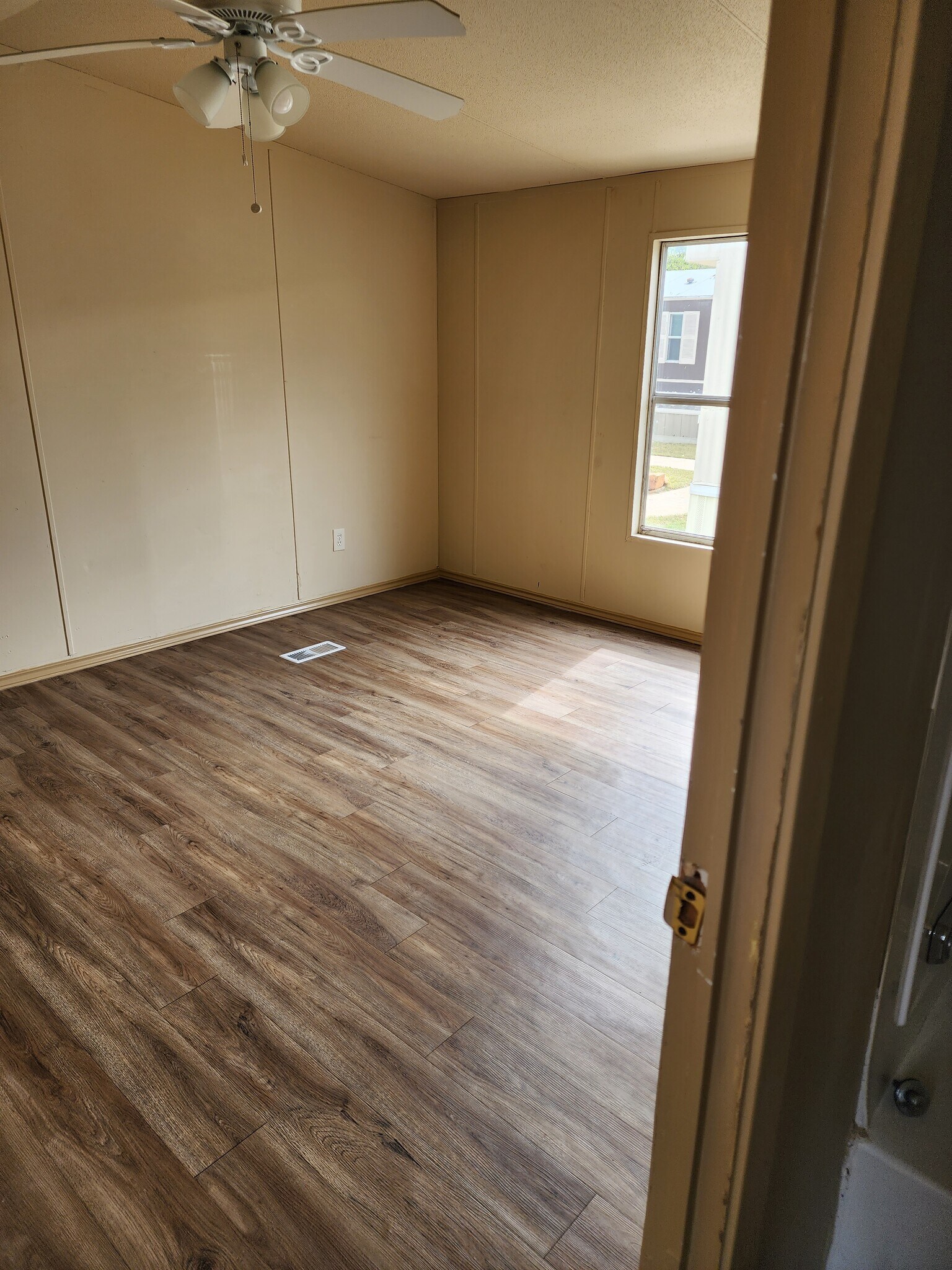 Building Photo - 31365 Wisteria Rd