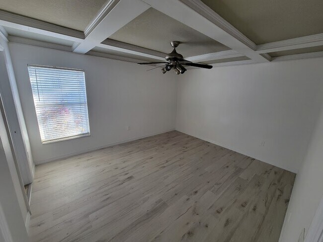 Building Photo - 2725 Feiffer Cir