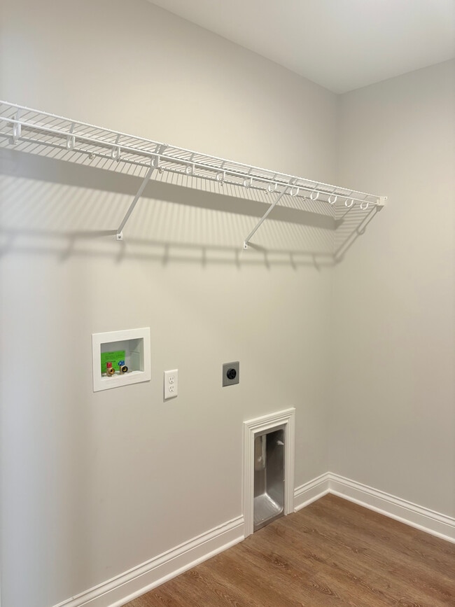 Building Photo - 6538 Fortuna Ave