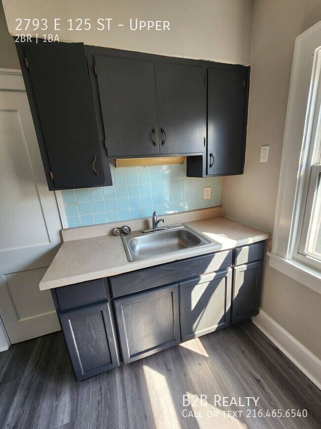 Building Photo - 2793 E 125th St