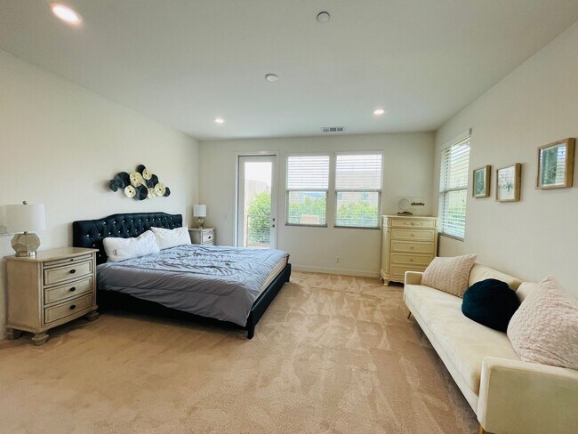 Building Photo - Modern 4BR Home in Irvine Great Park | Resort-Style Amenities & Top Schools