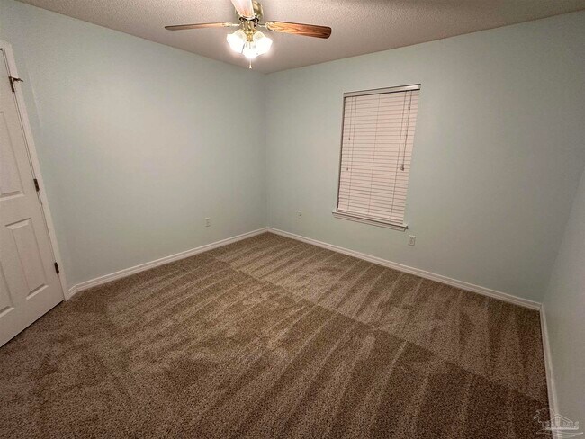 Building Photo - 317 Mizzen Ln