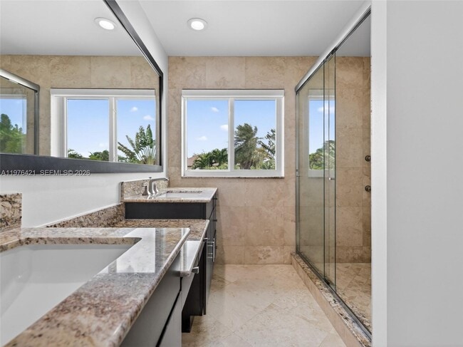 Building Photo - 1008 Highland Meadows Dr