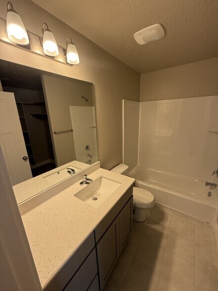Building Photo - 1431 W 500 N