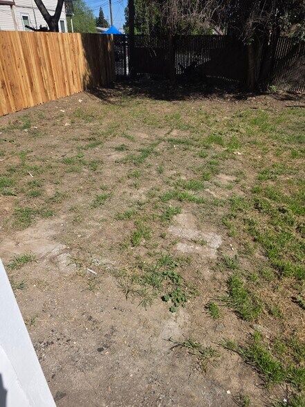 Building Photo - 1305 G St