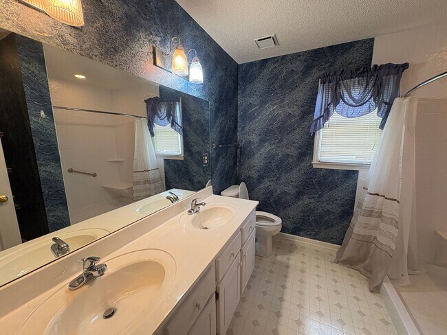 Building Photo - 10 Fortson Way