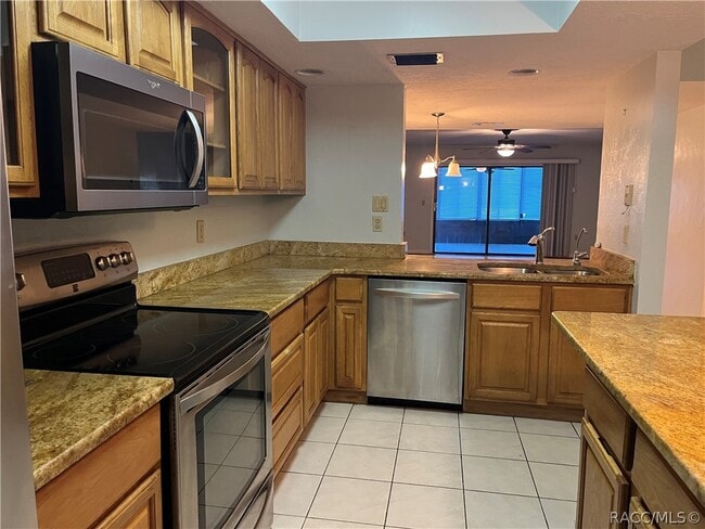 Building Photo - 715 E Hartford St