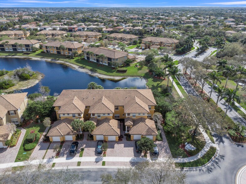Building Photo - 8200 NW 128th Ln