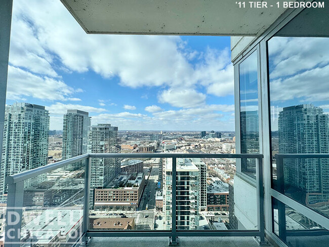 Building Photo - 1200 N La Salle Dr